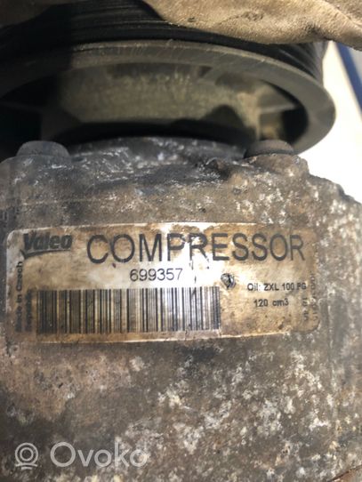 Volkswagen Touareg I Ilmastointilaitteen kompressorin pumppu (A/C) 699357