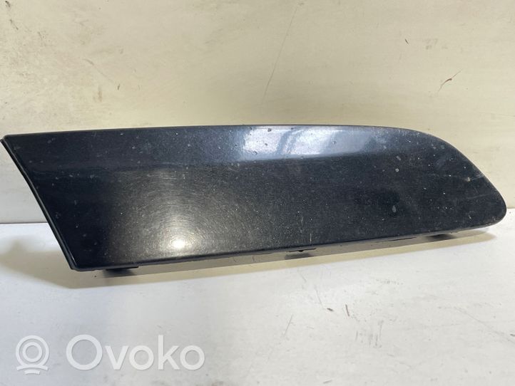 Volkswagen Jetta V Modanatura separatore del paraurti anteriore 1K0807718E