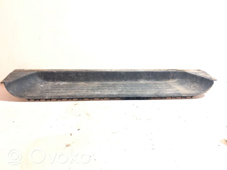 Volkswagen Transporter - Caravelle T5 Other sill/pillar trim element 7H0863725A