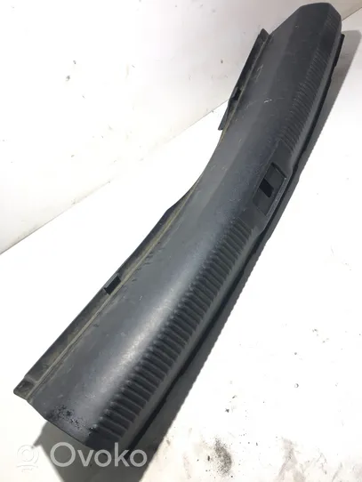 Audi A4 S4 B8 8K Rivestimento di protezione sottoporta del bagagliaio/baule 8K5863471