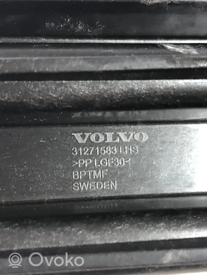 Volvo XC60 Kita bagažinės apdailos detalė 31271583