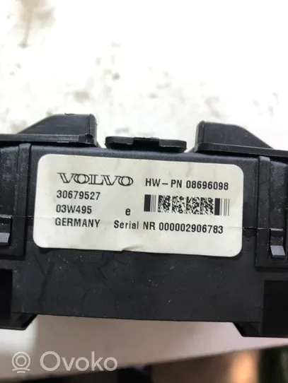 Volvo XC90 Module de fusibles 30679527