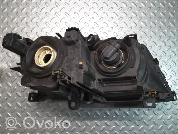 BMW 3 E46 Lampa przednia 1305235370