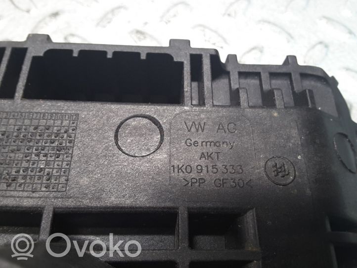 Volkswagen Jetta VI Boîte de batterie 1K0915333