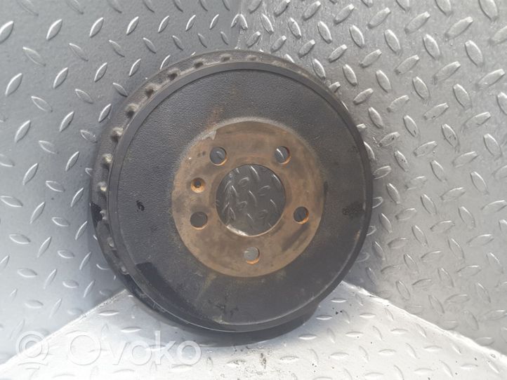 Seat Ibiza V (KJ) Tambour de frein arrière 2Q0609617A