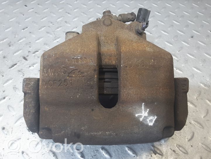 Volkswagen Jetta VI Caliper de freno delantero VCF251