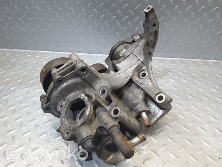 Mazda 6 Support de générateur / alternateur R2AA15176