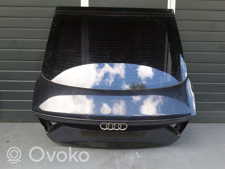 Audi A5 8T 8F Couvercle de coffre 8T8827025