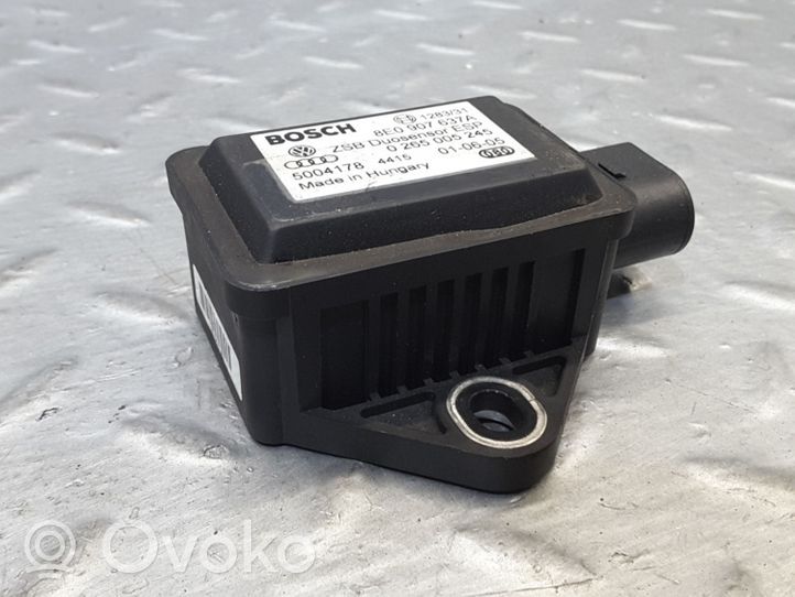 Volkswagen PASSAT B6 ESP Drehratensensor Querbeschleunigungssensor 8E0907637A