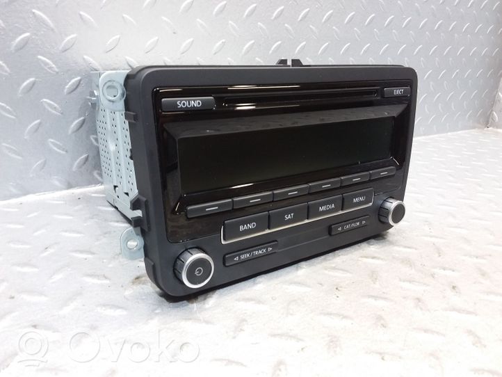 Volkswagen PASSAT B7 USA Radio/CD/DVD/GPS-pääyksikkö 1K0035164F