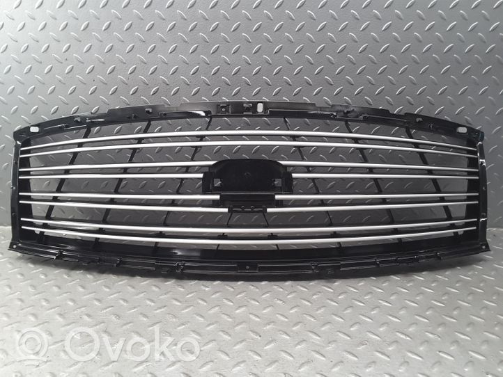 Infiniti M30 Etupuskurin ylempi jäähdytinsäleikkö 623101MA0A