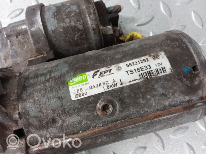 Opel Corsa D Starteris 55221292