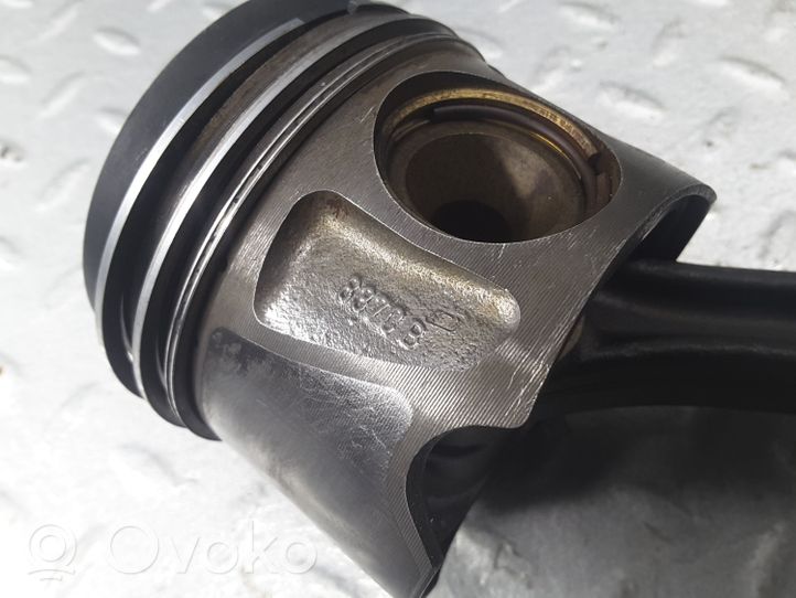 Mercedes-Benz S W221 Piston A6420303420