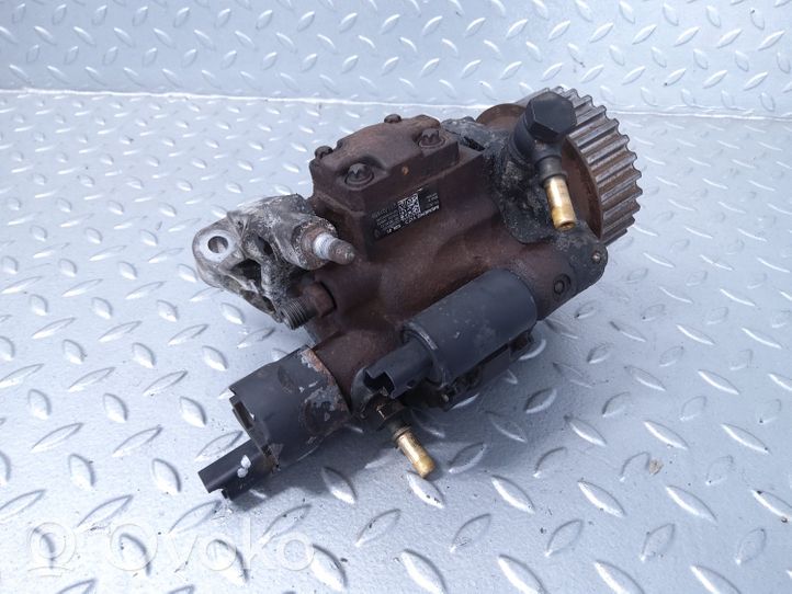 Renault Clio III Pompe d'injection de carburant à haute pression 8200663258