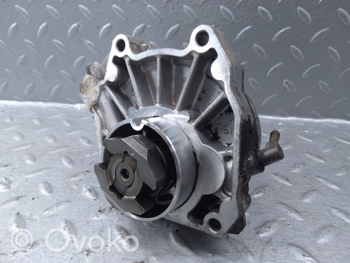 Opel Signum Pompe à vide 55205446