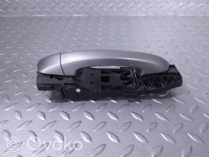 Volkswagen PASSAT B7 USA Maniglia esterna per portiera posteriore 1K8837206F