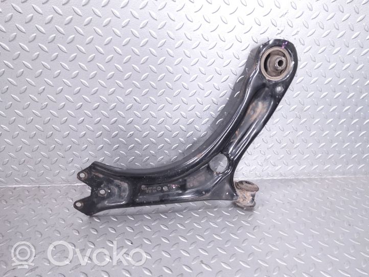 Volkswagen PASSAT B7 USA Fourchette, bras de suspension inférieur avant 561407152A