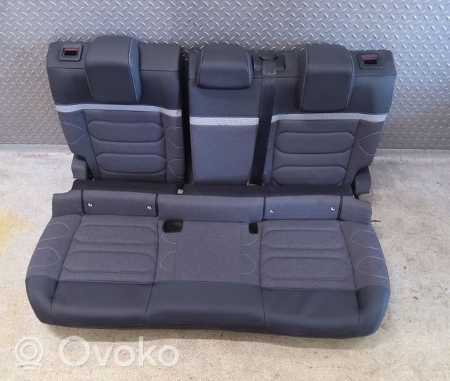 Citroen C4 III e-C4 Fotele / Kanapa / Boczki / Komplet QA1024757