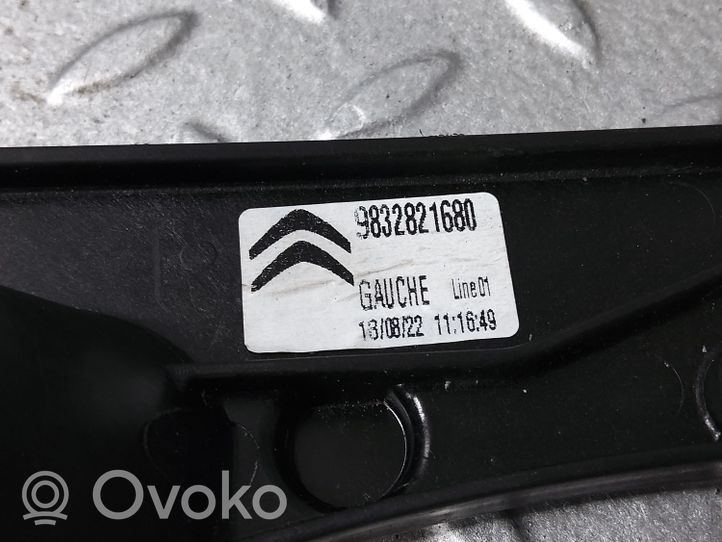 Citroen C4 III e-C4 Elektryczny podnośnik szyby drzwi przednich 9832821680