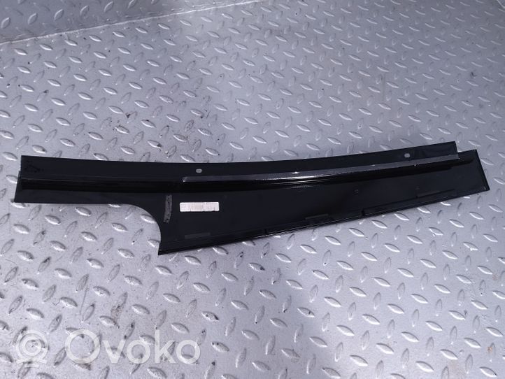 BMW X6 G06 Rivestimento modanatura del vetro della portiera posteriore 7446211