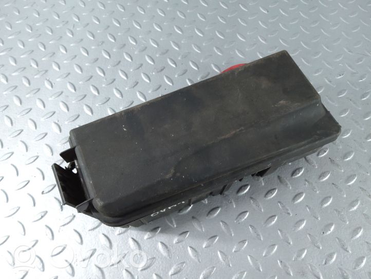 Opel Vectra C Fuse module 13187505