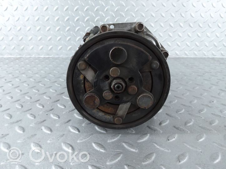 Volkswagen Bora Compresseur de climatisation 1J0820803K