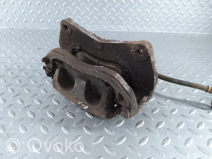 Subaru Outback (BS) Pinza del freno anteriore 26292AG051