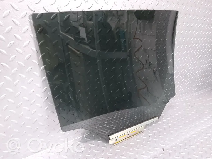 Toyota Avensis T270 Rear door window glass QA1024757