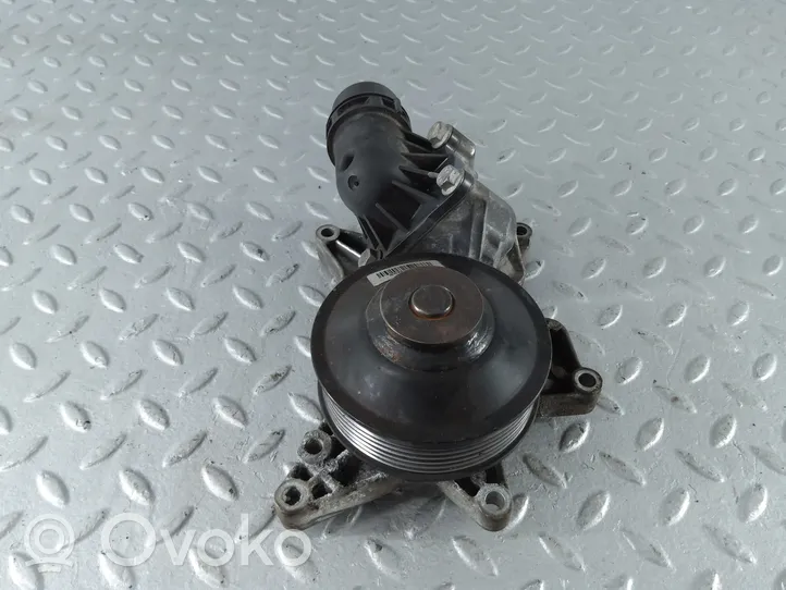 BMW 5 F10 F11 Pompa dell’acqua 11518516435