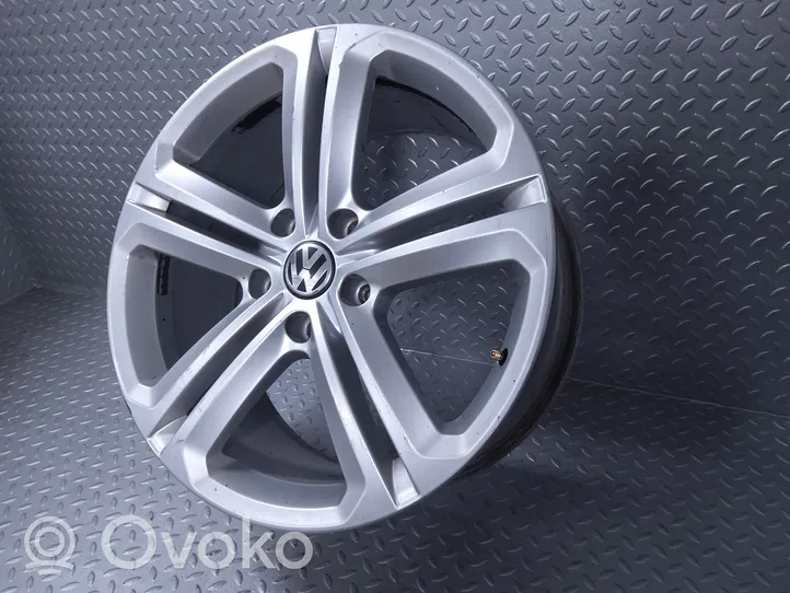 Volkswagen Touareg II R20 alloy rim 7P6601025AG