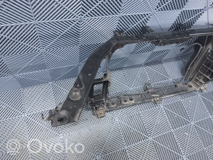 KIA Optima Jäähdyttimen kehyksen suojapaneeli 641012T701