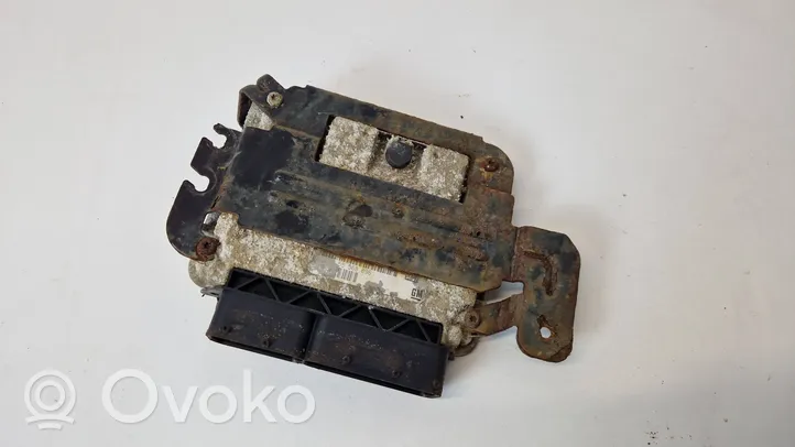 Saab 9-3 Ver2 Блок управления двигателем ECU 55568896