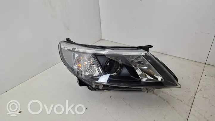 Saab 9-3 Ver2 Lampa przednia 12770150