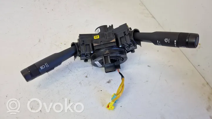 Saab 9-5 Leva/interruttore dell’indicatore di direzione e tergicristallo 12824528