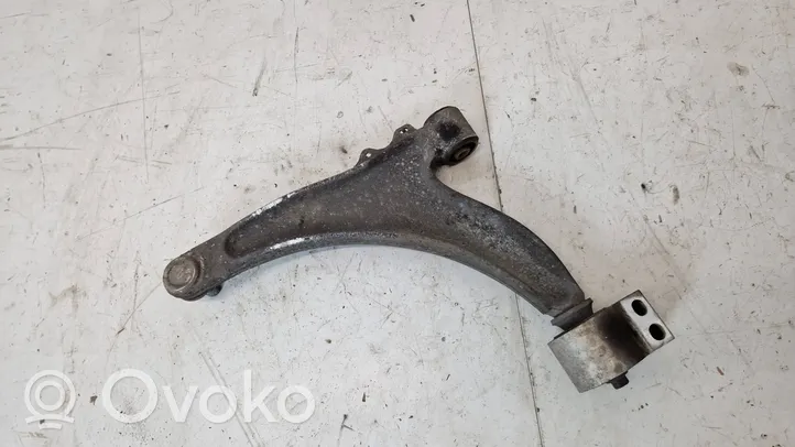 Saab 9-5 Braccio di controllo sospensione anteriore inferiore/braccio oscillante 13318887