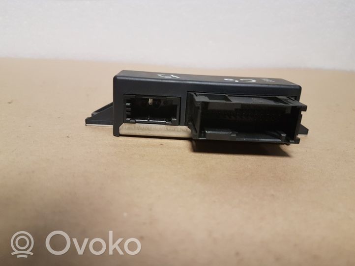 Audi A5 8T 8F Citu veidu vadības bloki / moduļi 8T0907468F