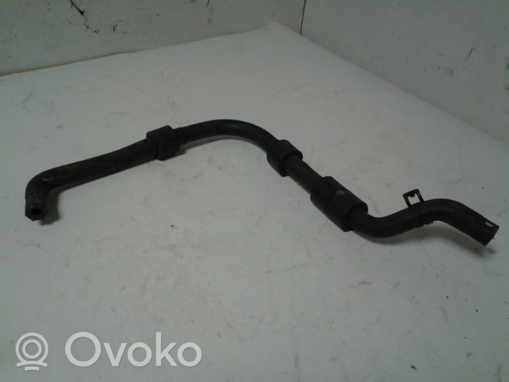 Audi A4 S4 B5 8D Sfiato/tubo di sfiato/tubo flessibile 038121473