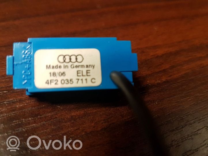 Audi A6 S6 C6 4F Maskownica mikrofonu zestawu głośnomówiącego 4F2035711C