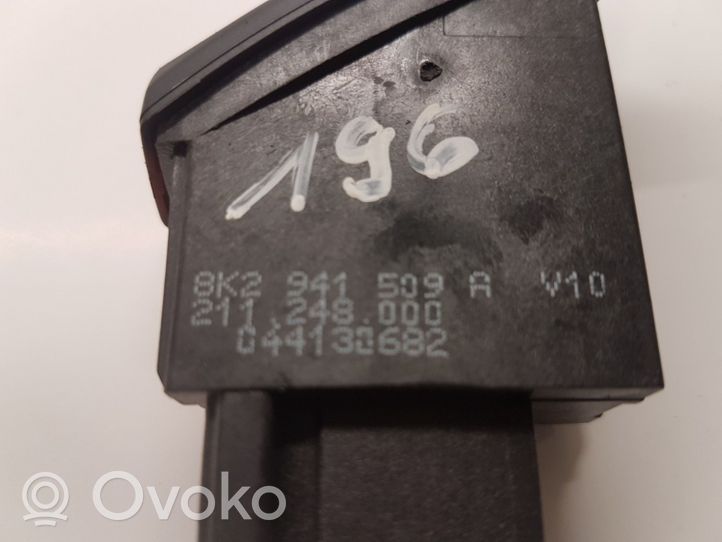 Audi RS4 Botón interruptor de luz de peligro 8K2941509A