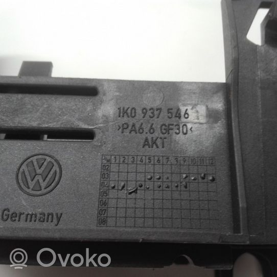 Volkswagen Golf V Altra parte interiore 1K0937546