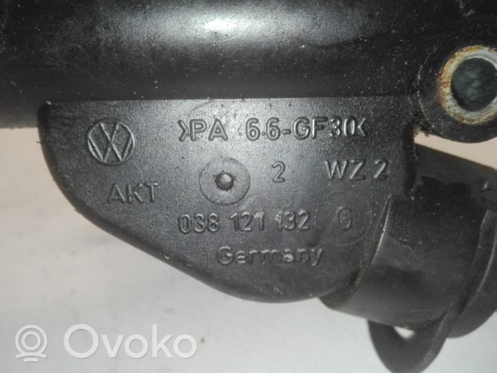 Audi A6 S6 C6 4F Thermostat/thermostat housing 038121132G