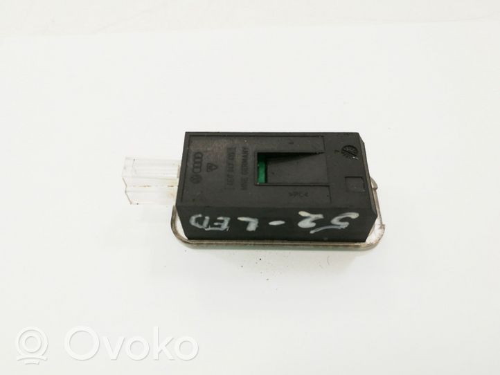 Audi A6 S6 C7 4G Altre luci abitacolo 4E0947415