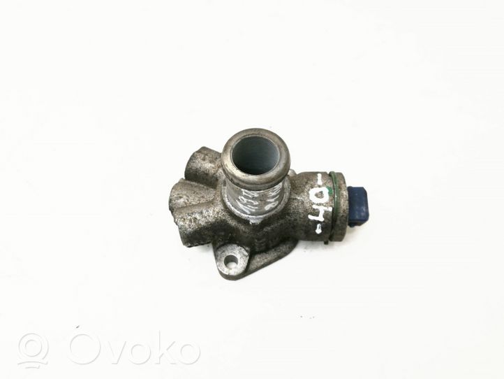 Audi A4 S4 B5 8D Tuyau de liquide de refroidissement moteur 028121145E