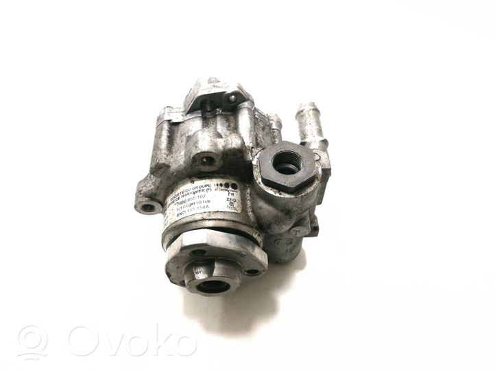 Audi TT Mk1 Ohjaustehostimen pumppu 8N0145154A