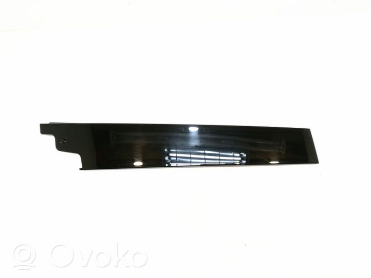 Audi Q3 8U Etuoven lasin muotolista 8U0837901C