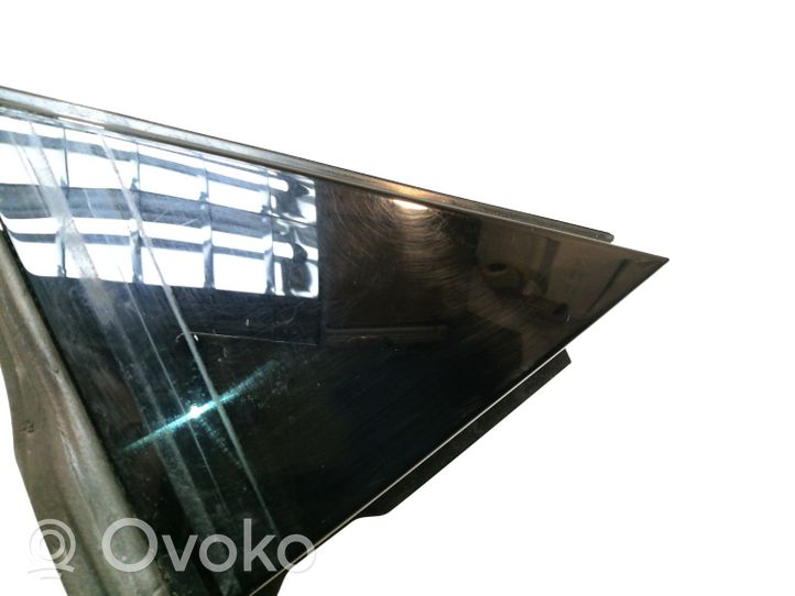 Audi A8 S8 D4 4H Takaoven lasin muotolista 4H0839904