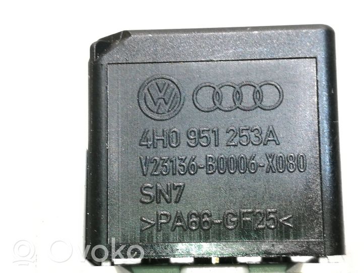 Audi A7 S7 4G Autres relais 4H0951253A