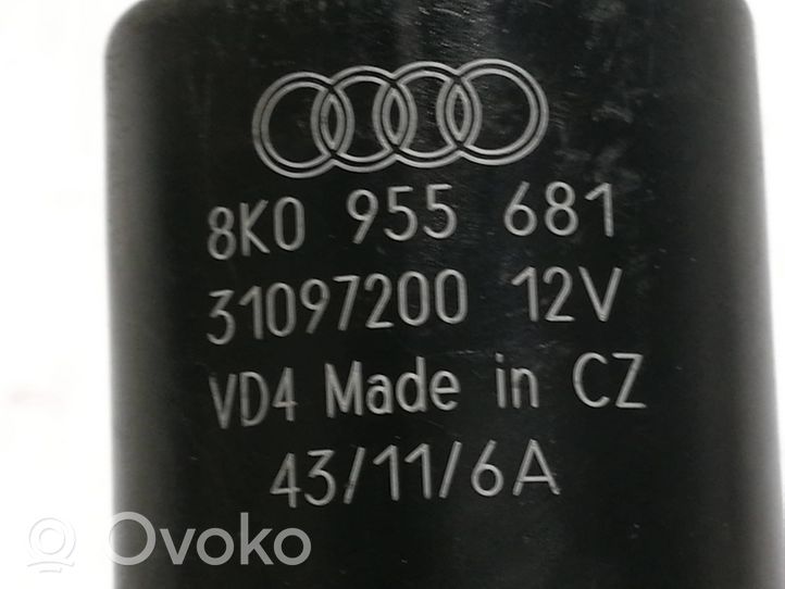 Audi A6 Allroad C7 Pompe lave-phares 8K0955681
