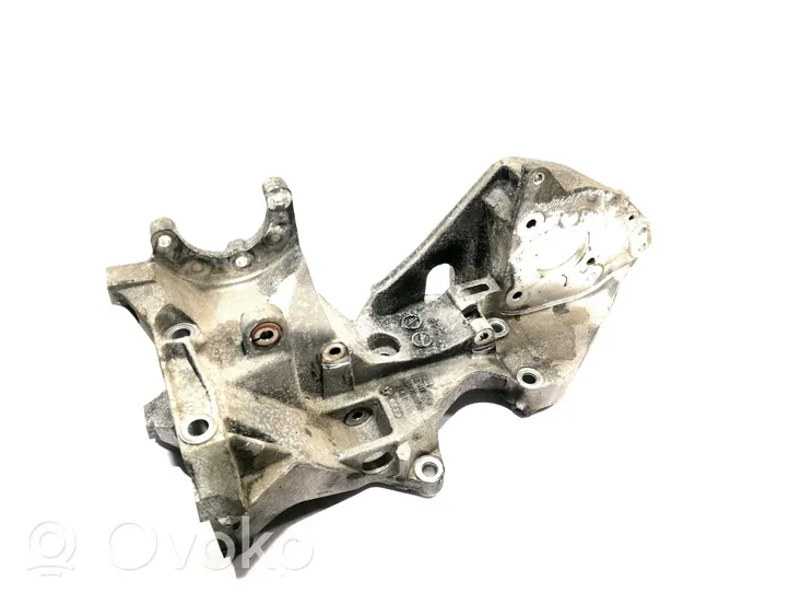 Audi A5 8T 8F Soporte del alternador 03L903143H