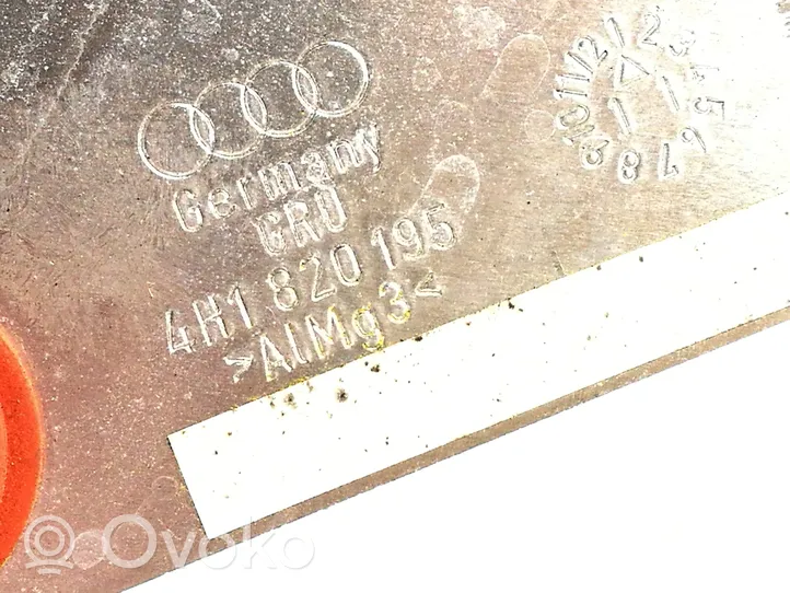 Audi A8 S8 D4 4H Inne części komory silnika 4H1820195